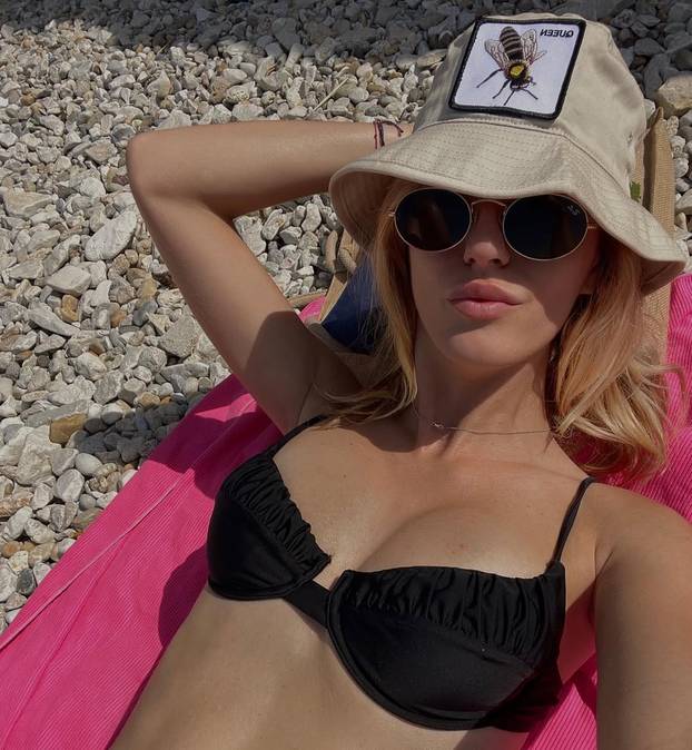 FOTO Tko je Zubčićeva zaručnica Ana? Obožava tjelovježbu,  a sve je pokrenula jedna poruka...