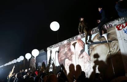 Istočni oslikani dio Berlinskog zida postaje spomen-mjesto