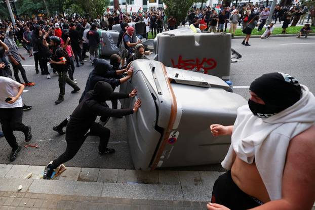 Spanish unions call a general strike in solidarity with Palestinians in Gaza, in Barcelona