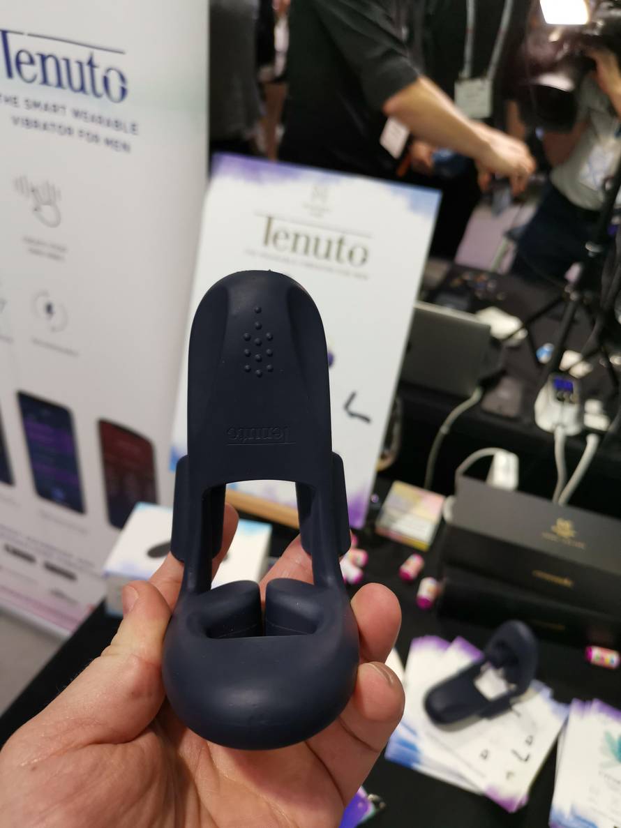 Ovo je vibrator za njega: Ali, i ona vam se može 'priključiti'...