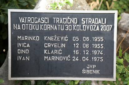 Vatrogasci položili vijence za 16. godišnjicu Kornatske tragedije