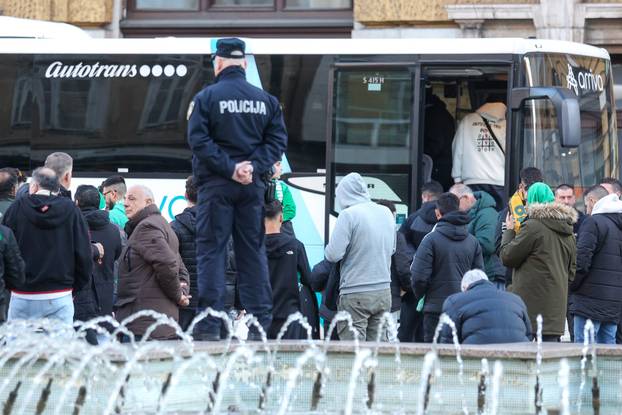 Navijači Omonoije u centru Rijeke uoči utakmice