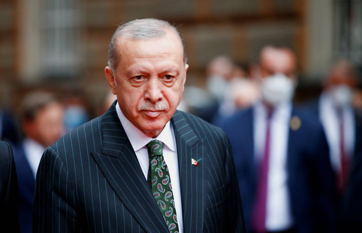 Erdogan želi biti posrednik u pregovorima Putin-Zelenski