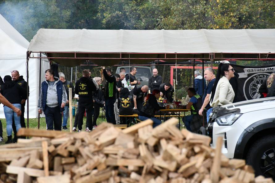 Drama u Slavonskom Brodu: 'Umjesto pečenke, na ražanj smo stavili janjca. I tunu...'
