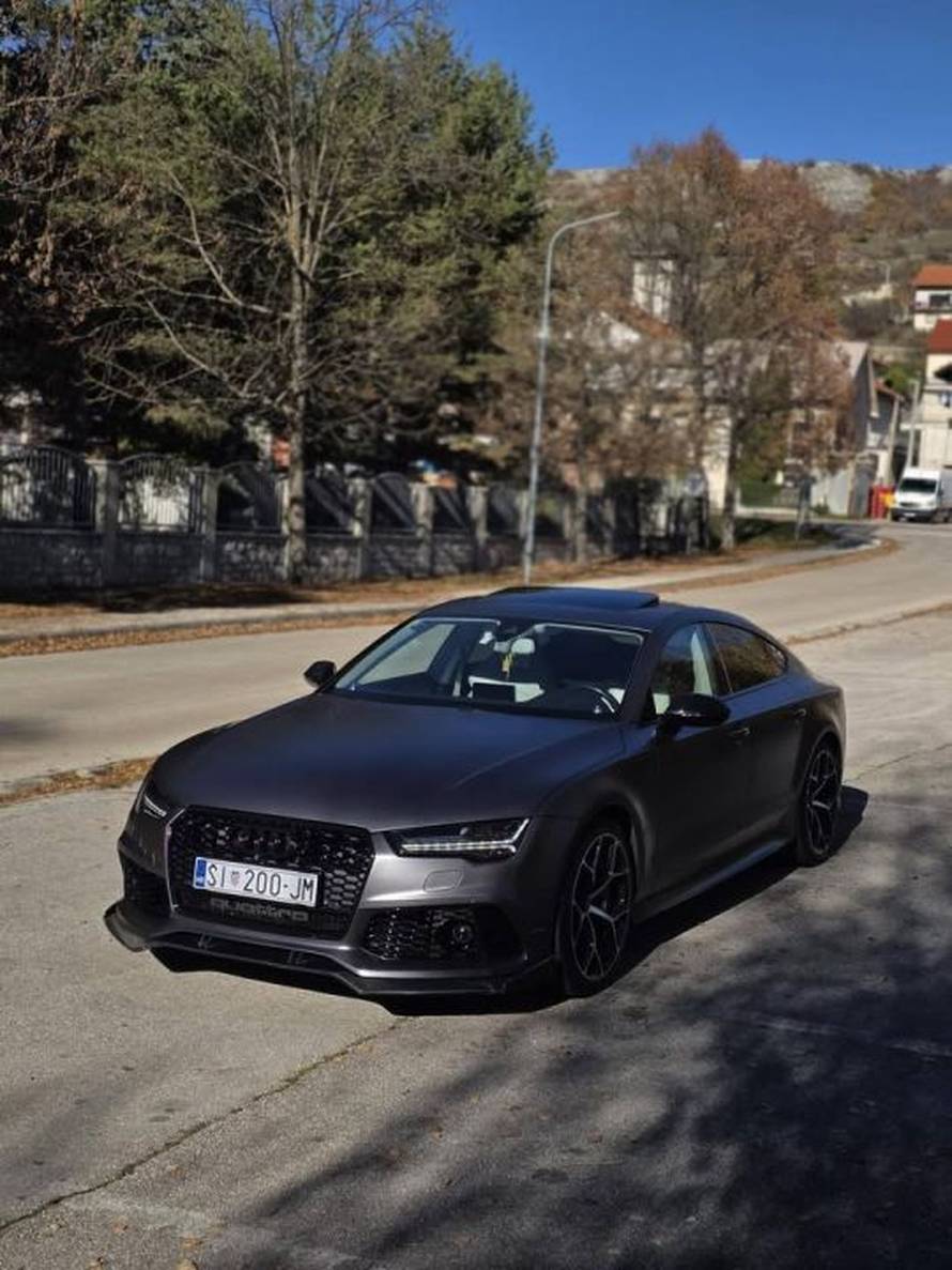 FOTO Ronaldov Audi šibenskih registracija završio u oglasniku: 'Mijenjam za stan u Zagrebu...'