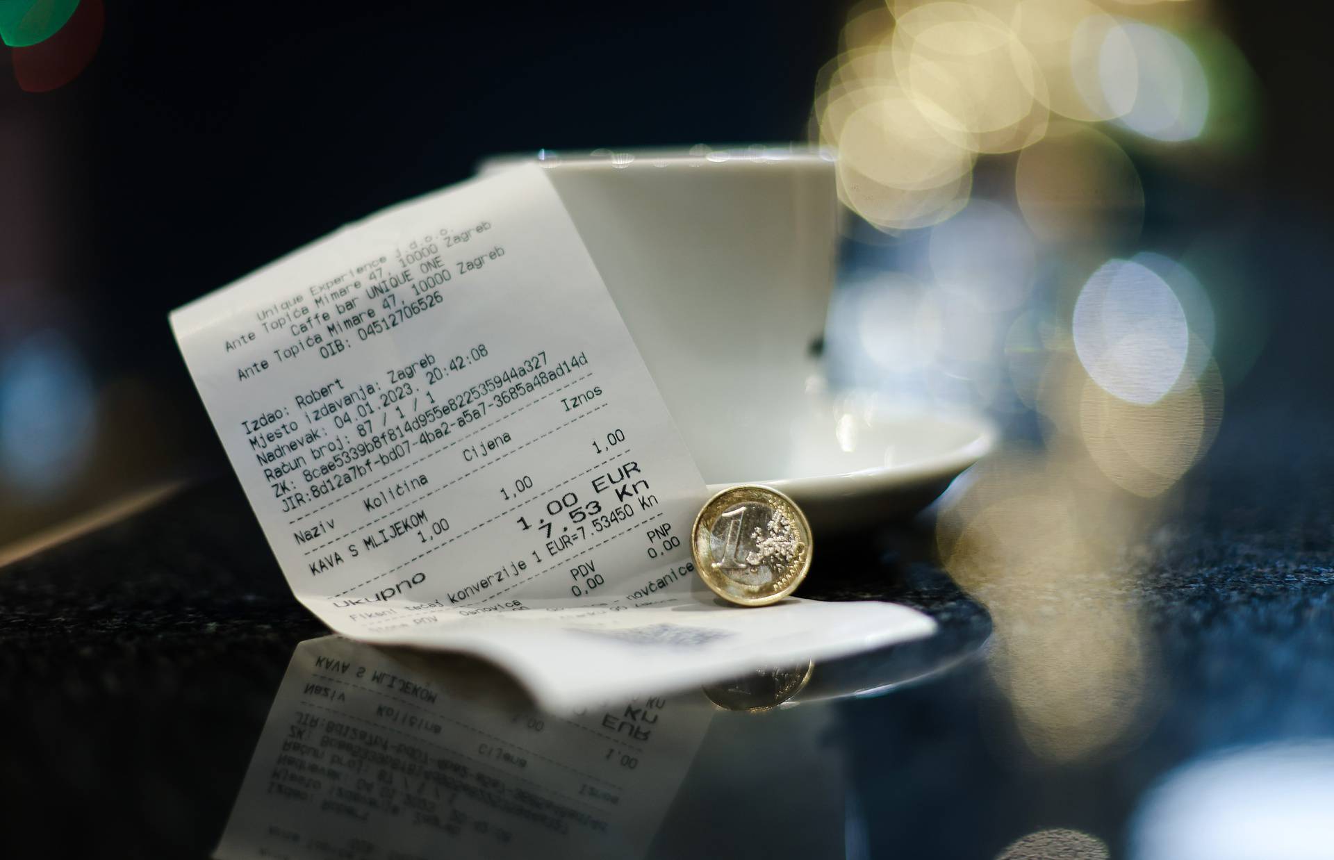 Vlasnik kafića iz Zagreba cijene svih kava zaokružio na jedan euro