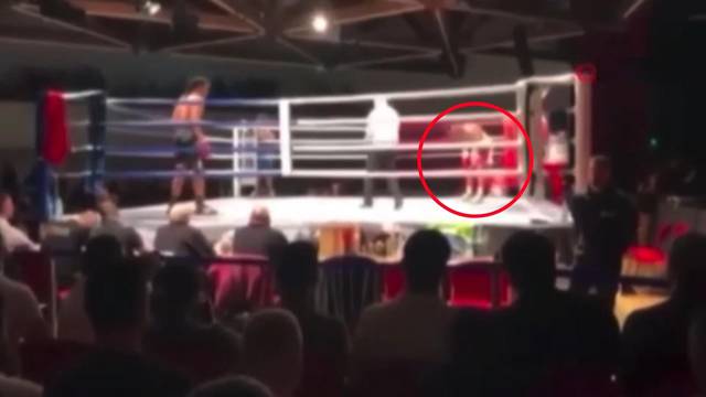 Užas u Njemačkoj: Boksač se iznenada srušio u ringu i umro