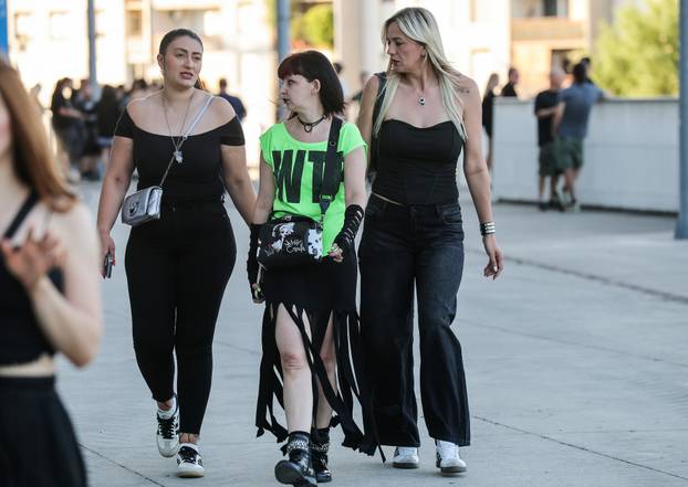 Zagreb: Atmosfera oko Arene uoci koncerta Marilyna Manson.