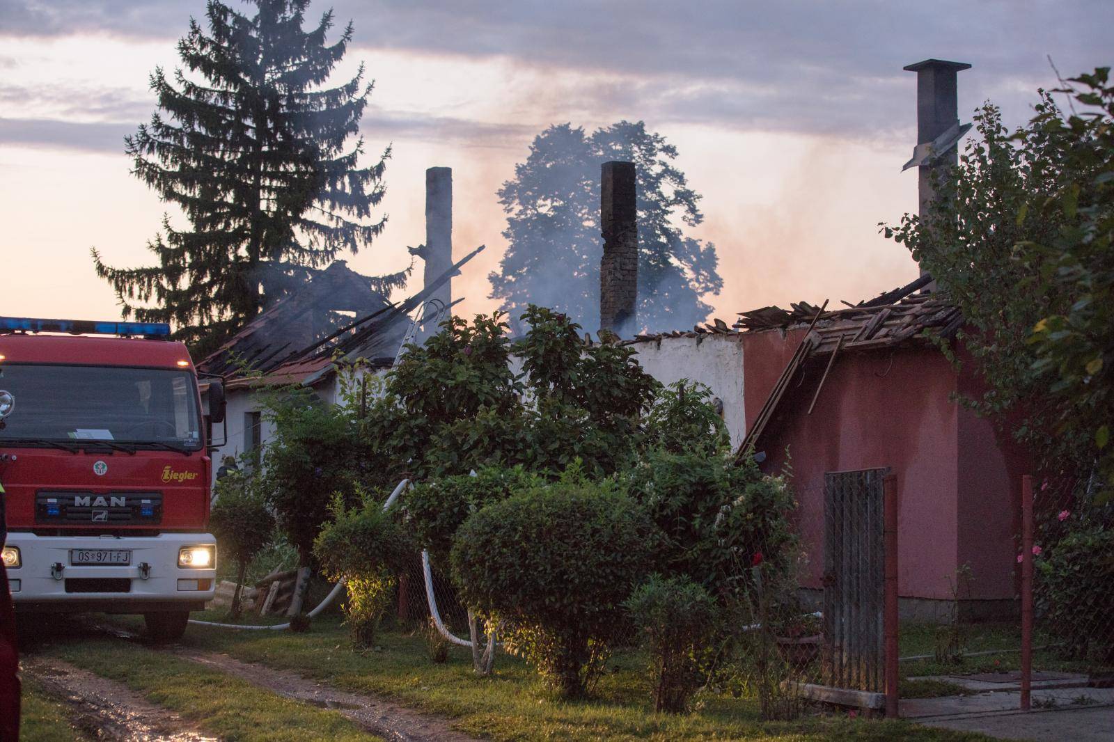 Kuća im izgorjela, a on obolio: 'Više nema ni moga Zvonimira'