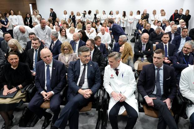 Zagreb: Svečano otvorenje cjelovito obnovljene zgrade KB Merkur