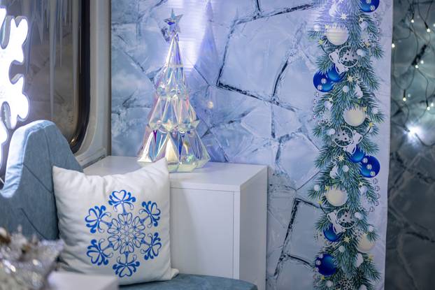 Božićni tramvaj uveseljavat će putnike u Osijeku 