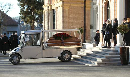 Obitelj i prijatelji posljednji put pozdravili velikog Štefa Lamzu