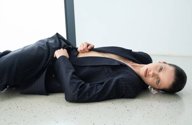 Lei Lou kolekcija: Promišljena forma i suvremena ženstvenost