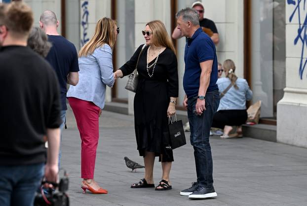 Zagreb: Ivan Turudić sa suprugom Tatjanom prošetao gradom