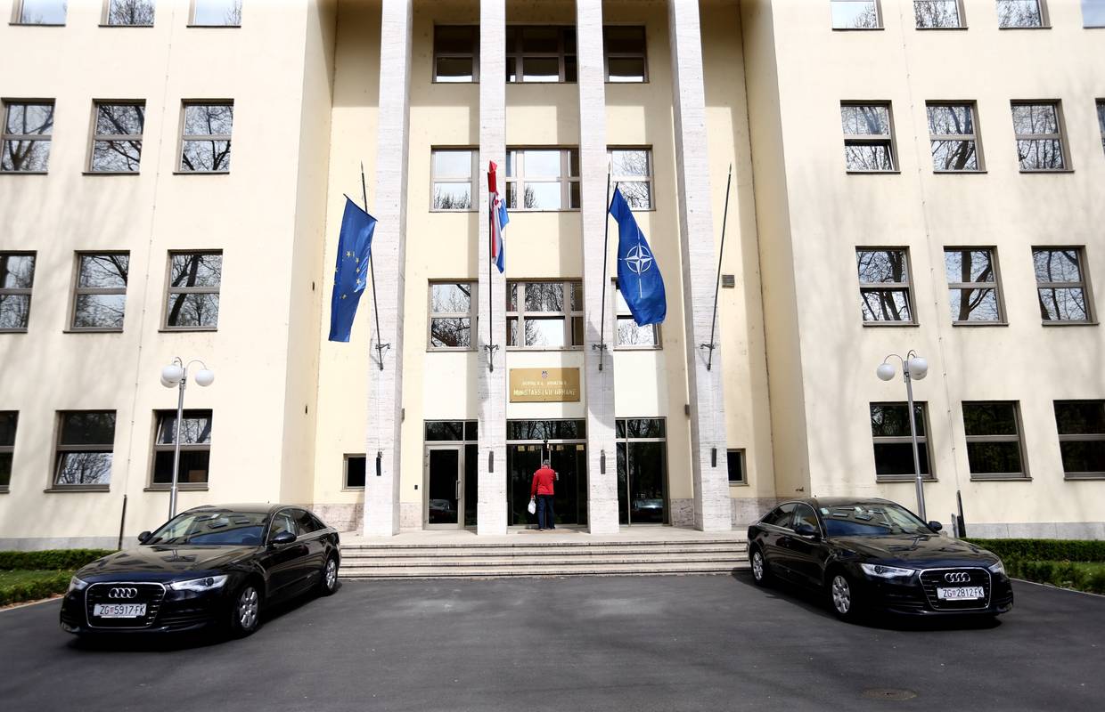 MORH: Oštro demantiramo izjave Miljenića i Lozančića o umirovljenju brigadira Burčula