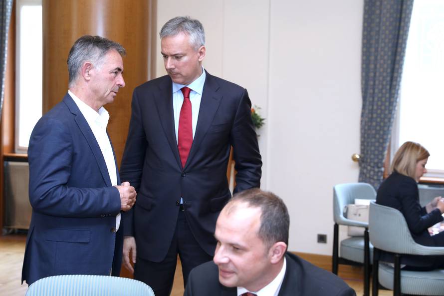 'Potrebna je jača diplomatska reakcija na Tajanijevu izjavu'