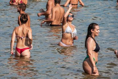 Osječka Copacabana prepuna posjetitelja željnih osvježenja od vrućine