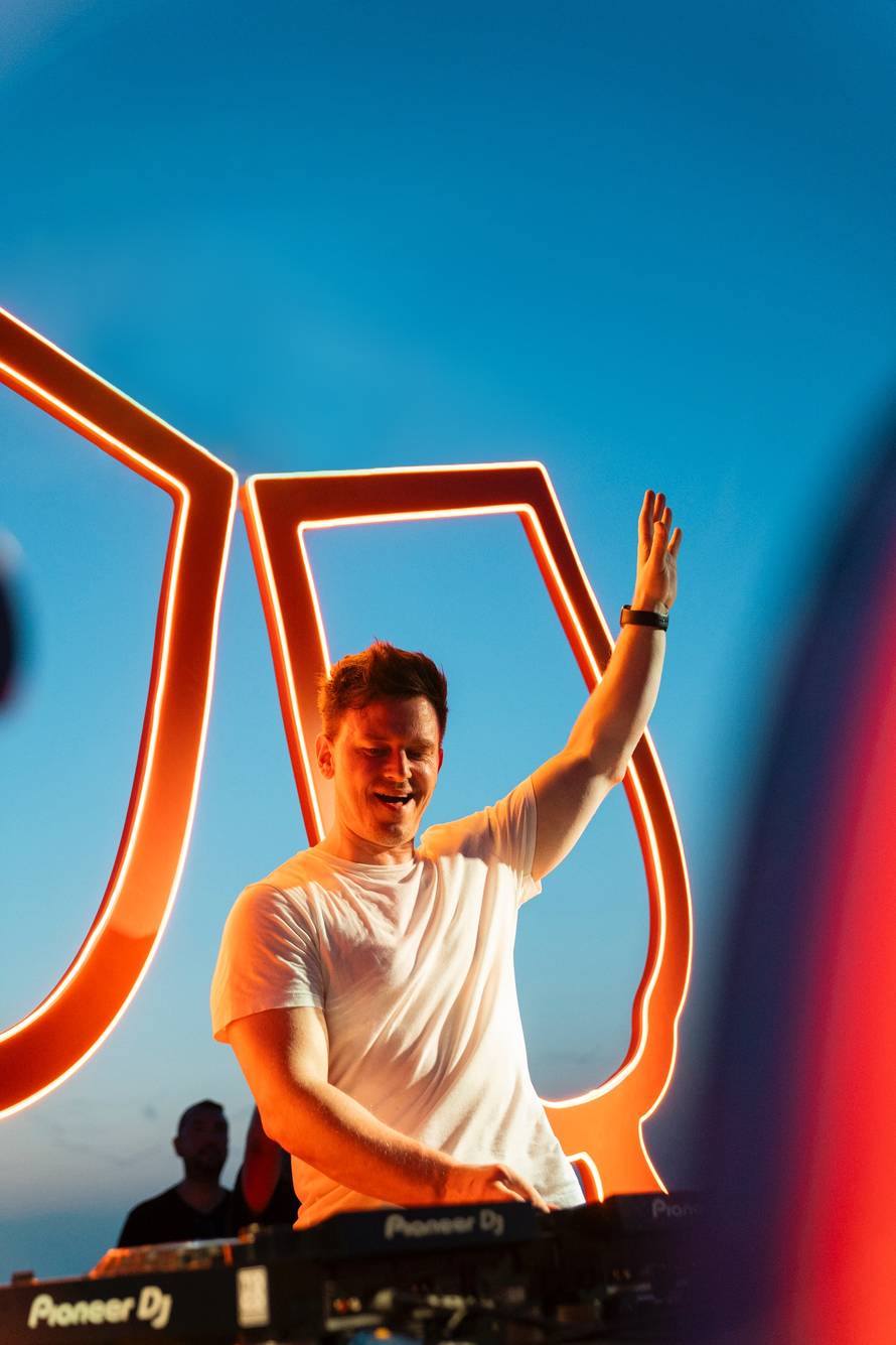 Fenomenalan event Sunset in a glass obilježio je nazaboravan nastup DJ-a Fedde le Granda