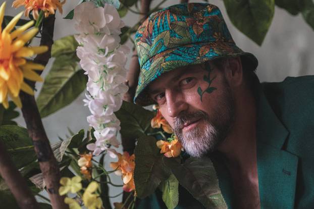 FOTO Ovo još niste vidjeli! Evo kako su naši slavni pozirali