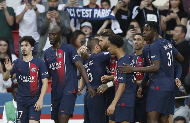 Ligue 1 - Paris St Germain v Clermont