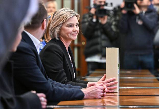 Zagreb: Možemo! predao kandidature DIP-u