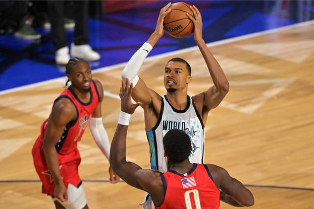 FOTO Poznati na NBA all staru: Kraljevski par privukao poglede