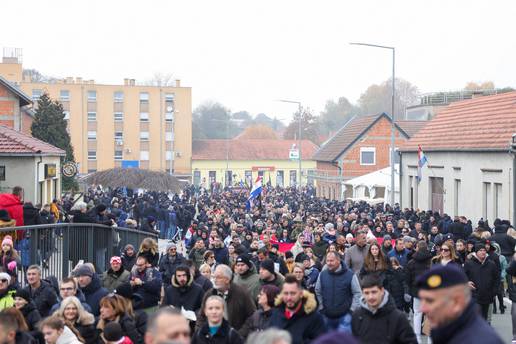 Grad Vukovar: 'U ovogodišnjoj Koloni je bilo 120.000 ljudi'