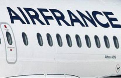 Air France štrajka zbog odluke vlade, odgodili 20 posto letova