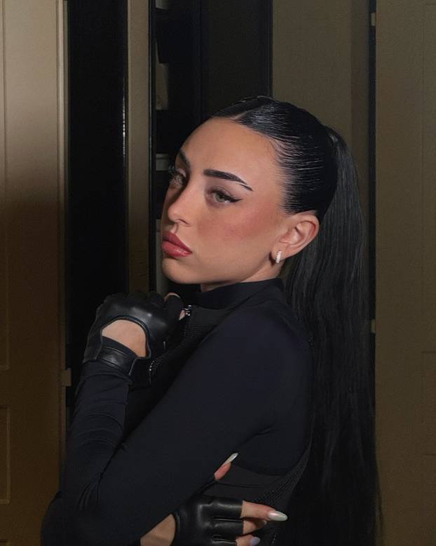 FOTO Tko je Nicki Nicole? Yamal i Argentinka prohodali su pa prekinuli, sad su opet zajedno