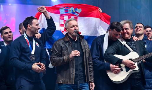 Thompson se oglasio nakon dočeka na trgu u Zagrebu: Evo što je poručio rukometašima