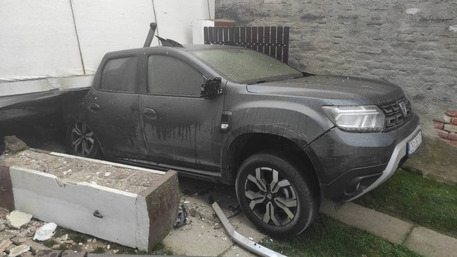 Uživo iz Črnkovaca: 'Da je baka bila unutra kad je kamion uletio u kuću, srce bi joj otkazalo!'