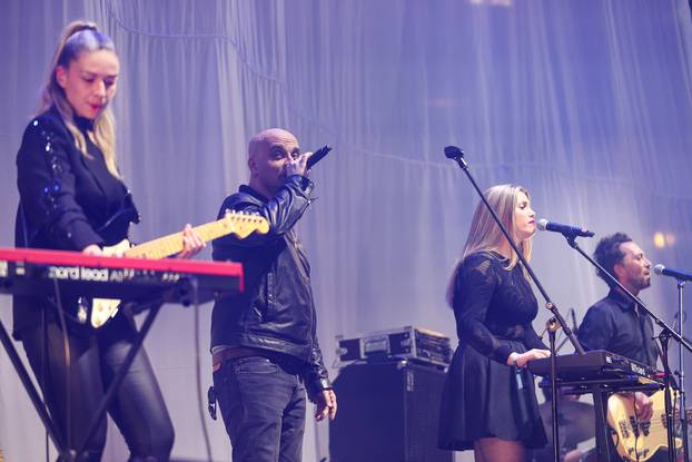 Zagreb: Koncert Plavog Orekstra u Areni