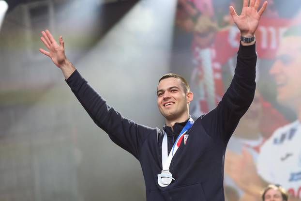 Zagreb: Hrvatska rukometna reprezentacija stigla na svečani doček na Trgu bana Josipa Jelačića