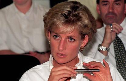 Bizarna reklama s automobilom u kojem je poginula princeza Diana zgrozila javnost: 'Užas!'