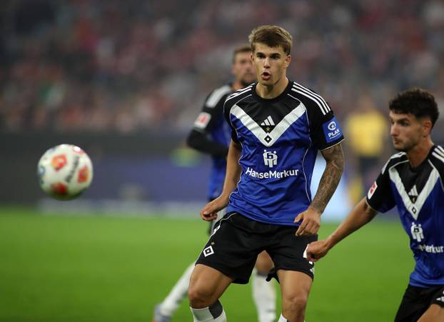 Fussball, Herren, Bundesliga, Saison 2025/2026, FC Bayern München - Hamburger SV, Allianz Arena