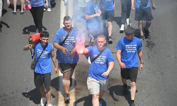 Zagreb: Maturanti krenuli prema Bundeku