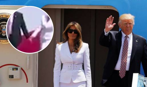 Problemi u braku? Melania je Donalda 'klepila' po prstima