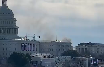 Dimi se u blizini Kapitola, zbog uzbune nitko ne smije izaći van