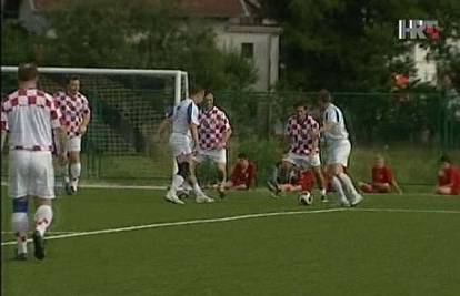 Ministri igrali nogomet na novom terenu u Vrbovcu