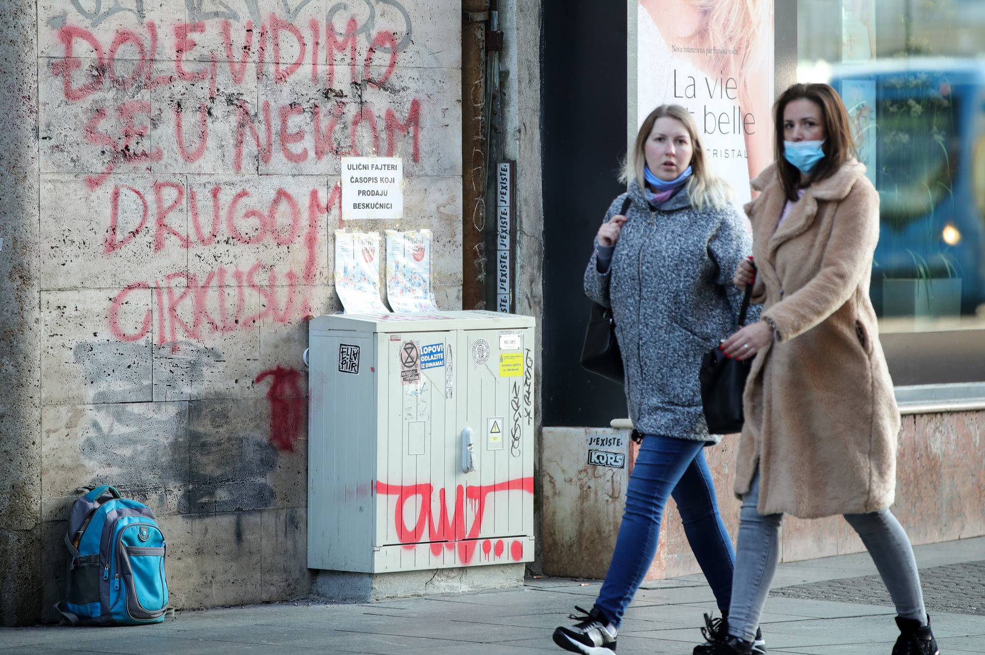 U centru Zagreba osvanuo stih Balaševićeve pjesme 'Ringišpil'