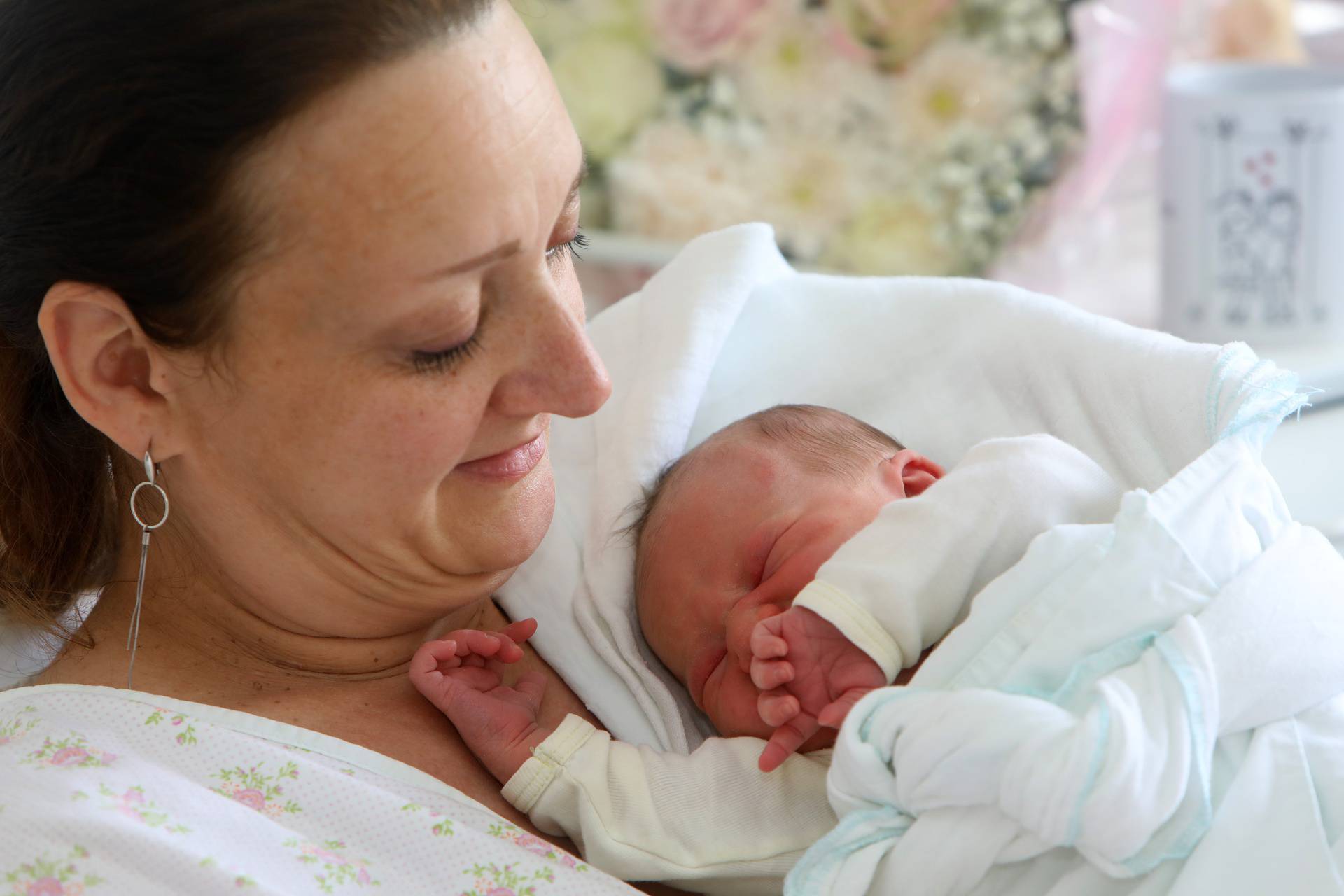 Ukrajinka Olha u Gospićkoj bolnici rodila je svoje drugo dijete, djevojčicu Daru