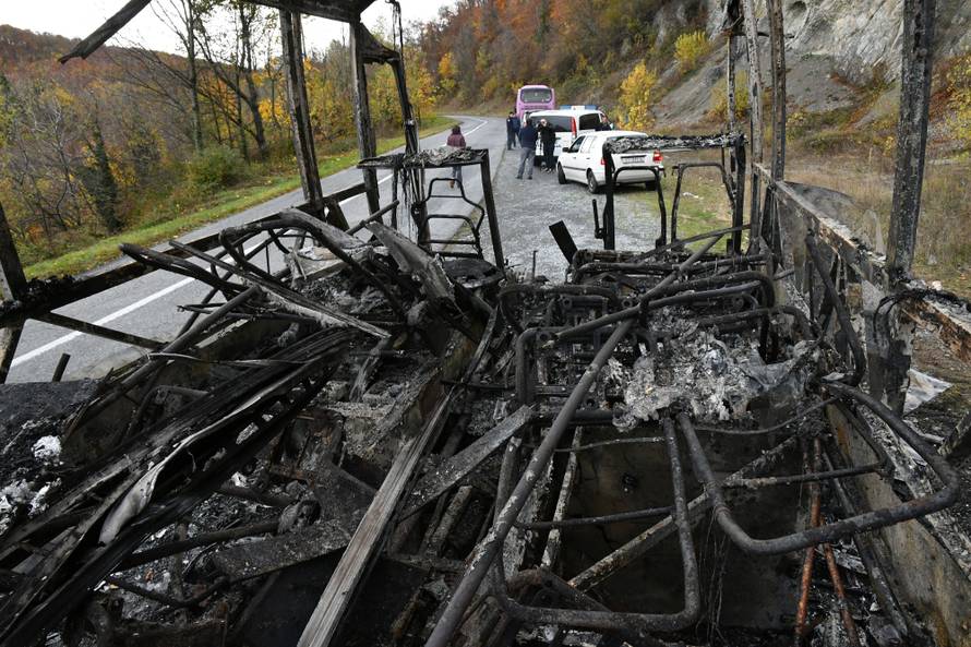 Zapalio se bus pun djece blizu Požege: 'Bili su jako uplašeni'
