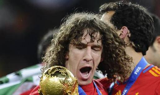 Carles Puyol odustao od nastupanja za Španjolsku