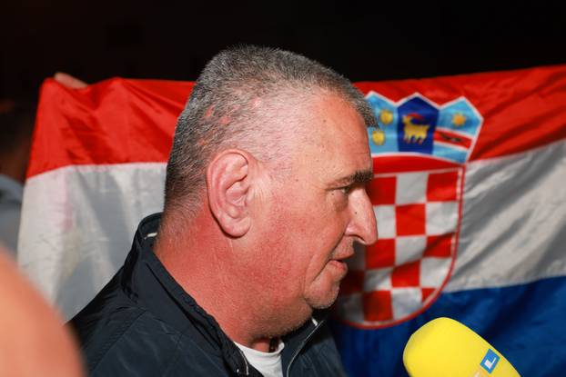 Sinj: Atmosfera u stožeru Mire Bulja nakon rezultata izbora