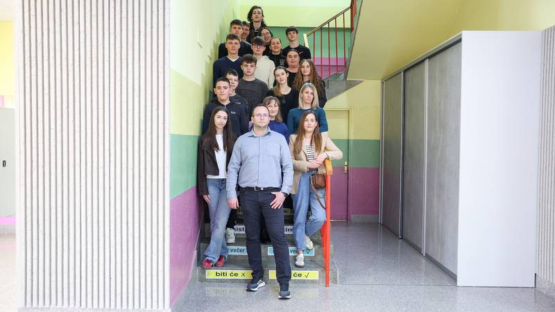 Mala škola za velike rezultate: Dobri smo u povijesti, futsalu, biologiji, šahu, slastičarstvu...
