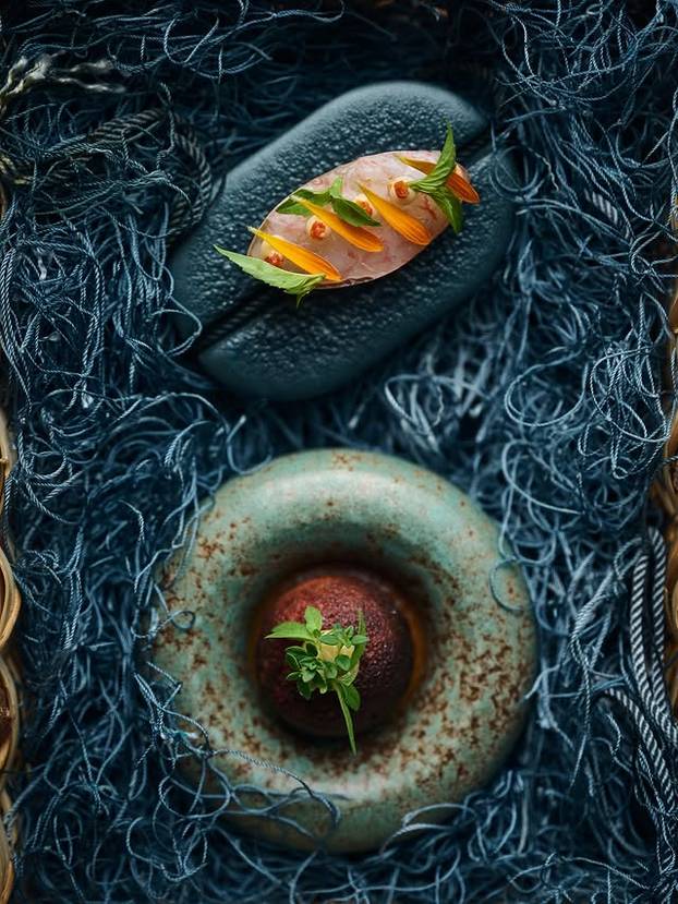 FOTO Spektakl na vodi: Biste li jeli u ovom futurističkom restoranu u norveškom fjordu?