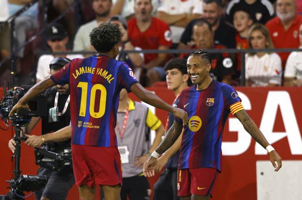 LaLiga - Sevilla v FC Barcelona