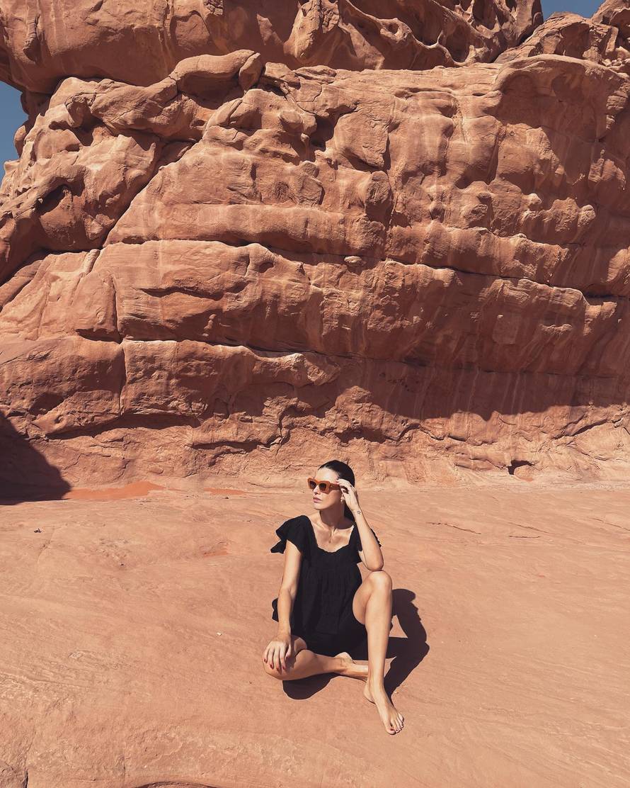 Anita Dujić pokazala je scene sa seta 'Dine' pa otkrila: Moj muž radio je na filmu. Ponosna sam!