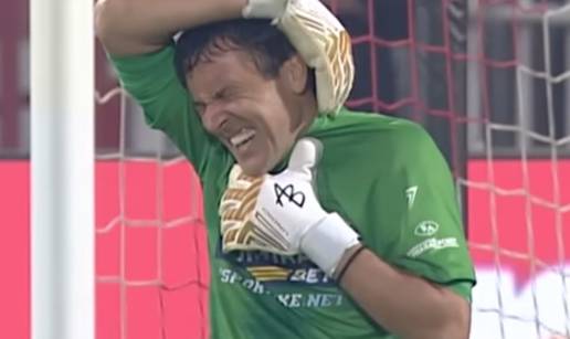 VIDEO Delije topovskim udarom na protivnika. Pao je na travu...