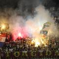 VIDEO Torcida pozdravila igrače pa skandirala 'j*** te Dinamo'